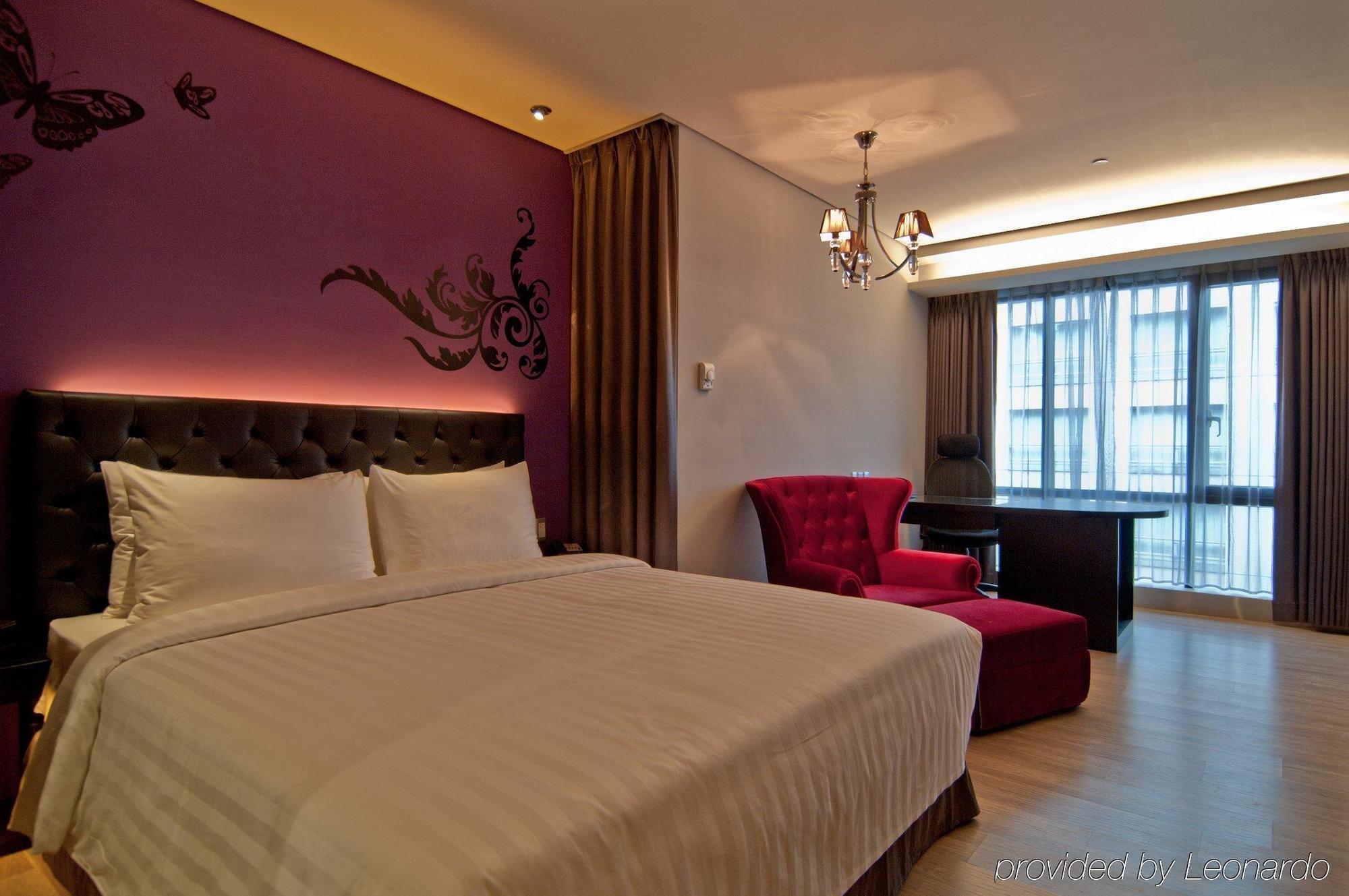 FX Hotel Taipei Nanjing East Road Branch Bagian luar foto
